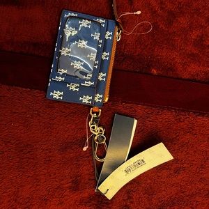 Dooney and Bourke wallet